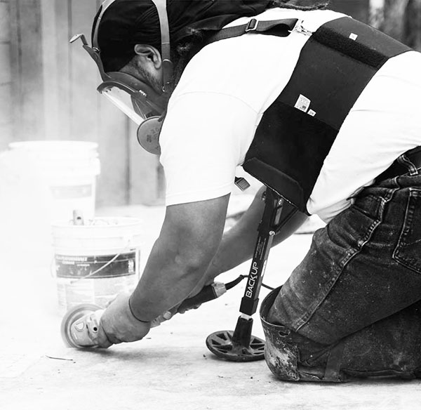 Exoesqueleto ocupacional para trabajo en construcción